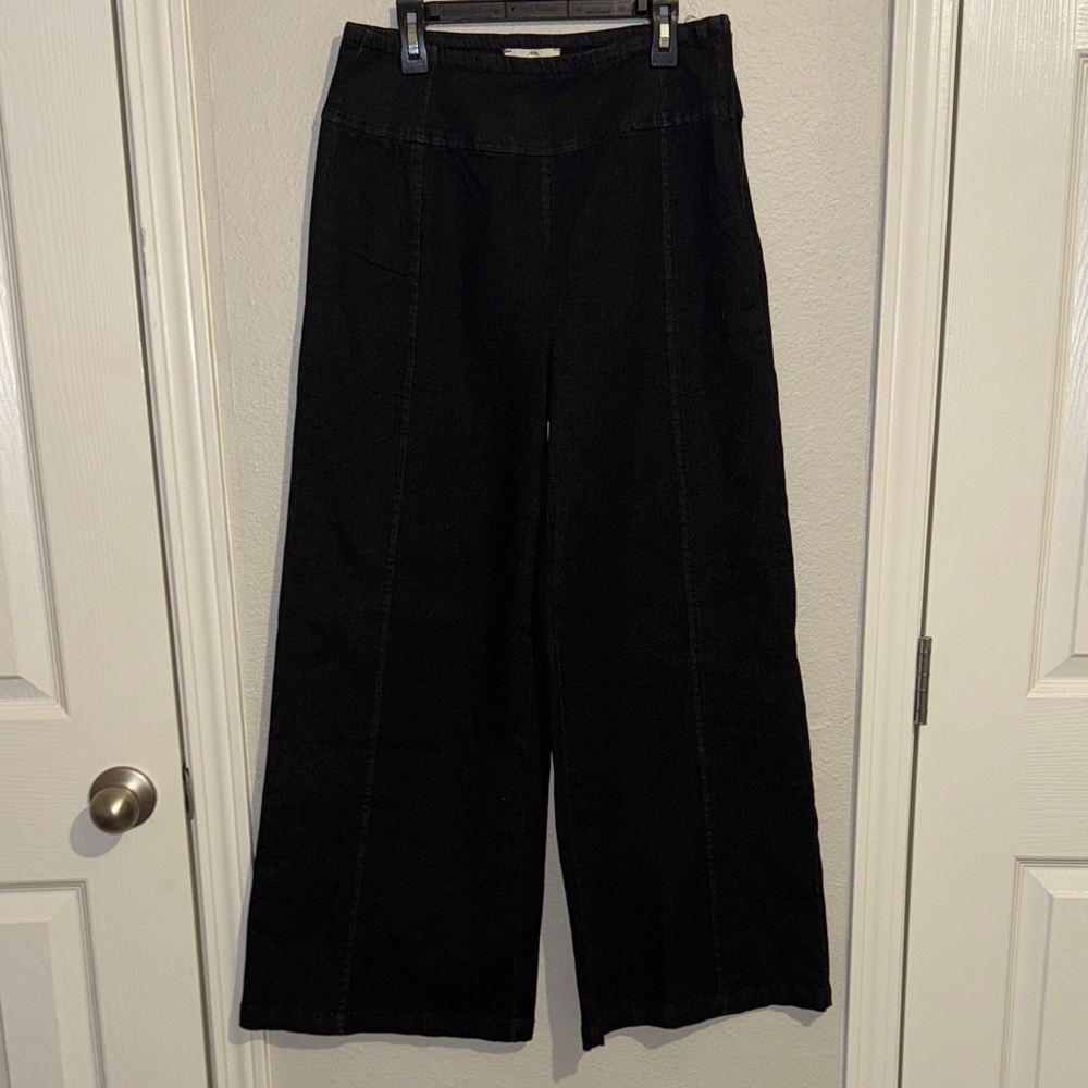 Entro Black High Waisted Wide-Leg Pants